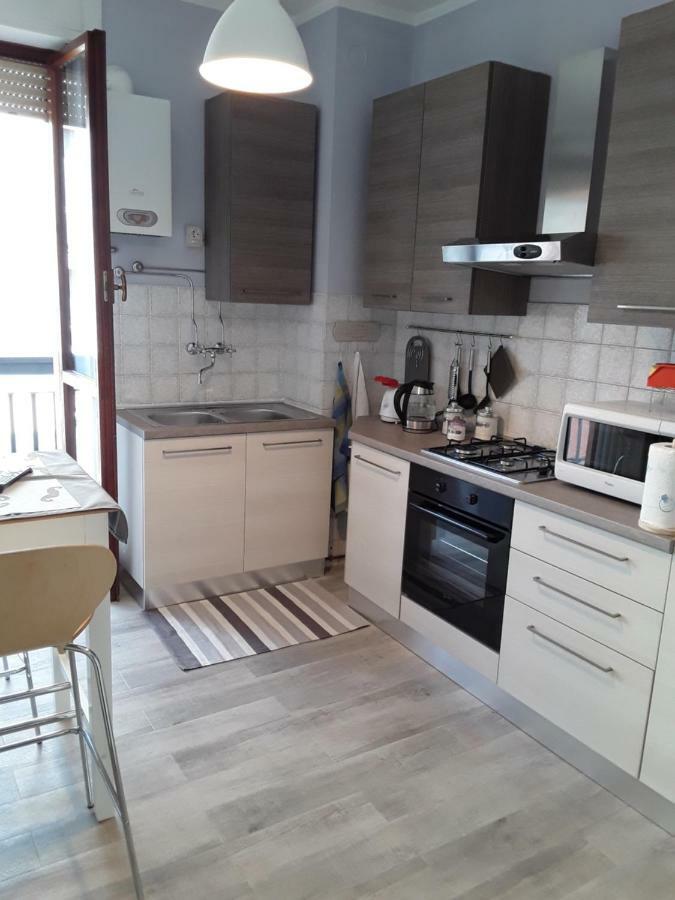 Bilocale Centro Biella Apartman Kültér fotó